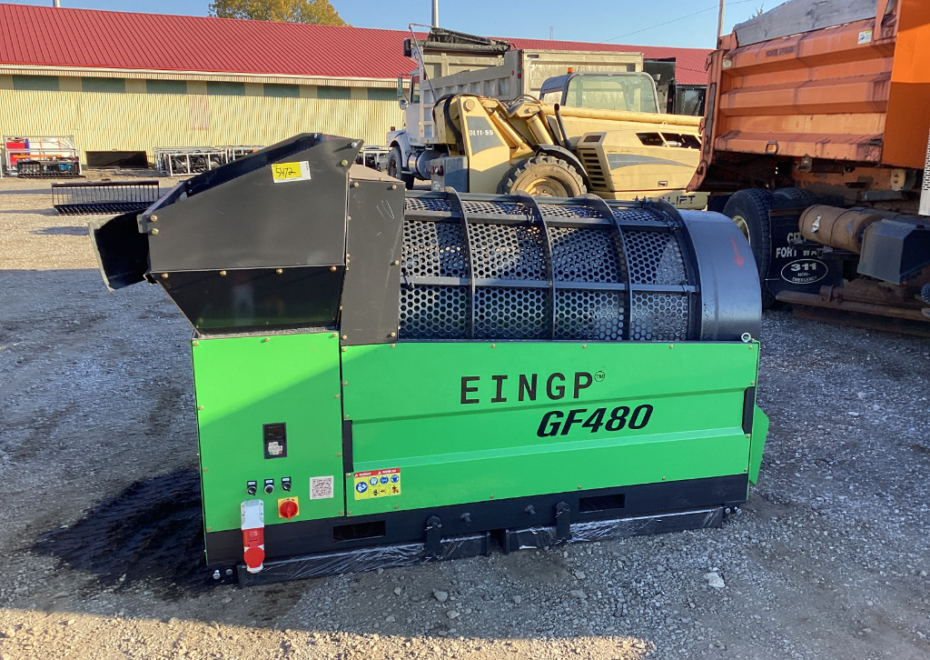 5472